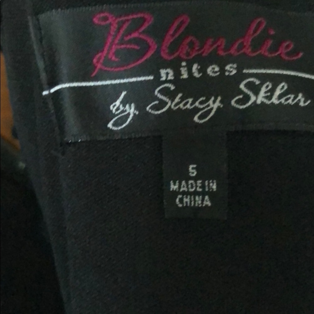 Need a Prom dress? Size 5 black dress - Picture 6 of 8